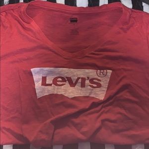 Levi’s v-neck t-shirt